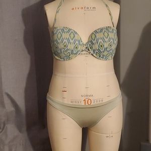 Victoria's Secret Swimsuit Set 34DD/